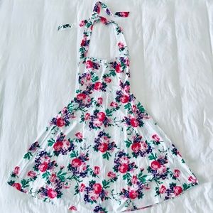 Floral vintage inspired halter top - NWOT